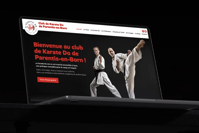3 Formules de site internet pour les clubs de karaté parmi les supports de communication proposés